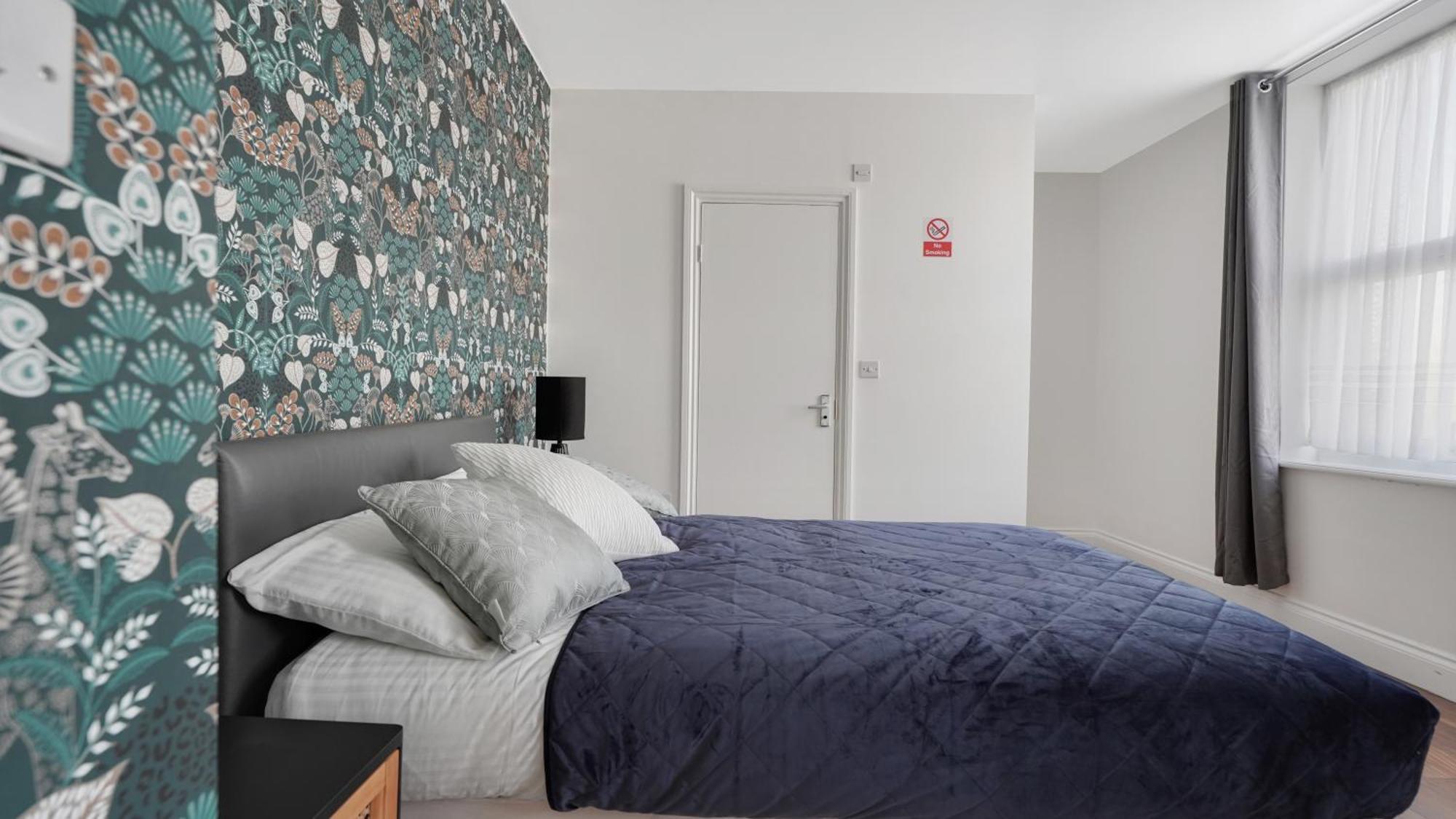 Comfy Double En-Suite Room In Barking Εξωτερικό φωτογραφία