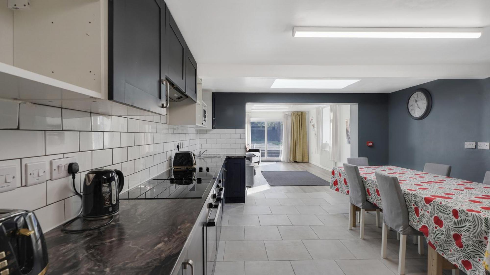 Comfy Double En-Suite Room In Barking Μπάρκινγκ Εξωτερικό φωτογραφία